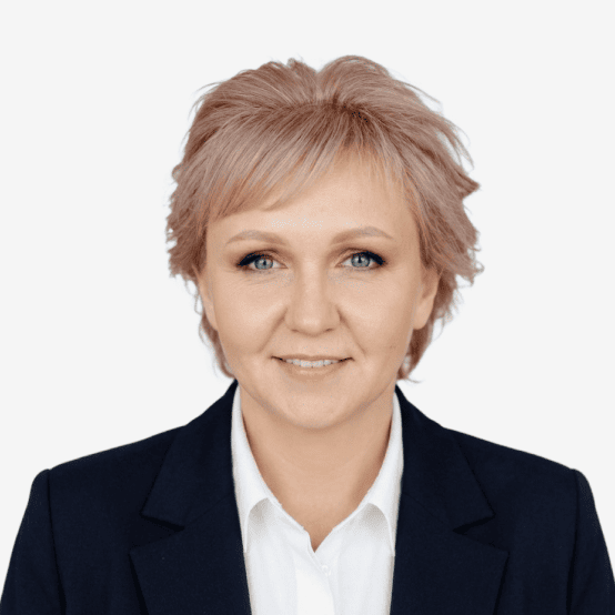 Алёна Коршунова